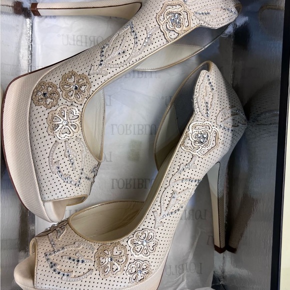 LORIBLU LEATHER MADE IN ITAKY Elegant Cream Peep-Toe Heels Swarovski crystals - Picture 1 of 15